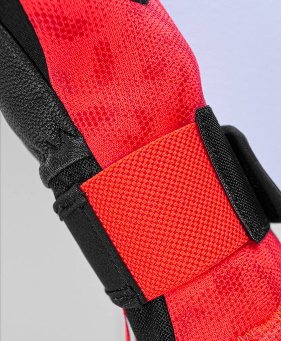 Lyžařské rukavice Reusch World Cup Warrior Neo - 2023/24