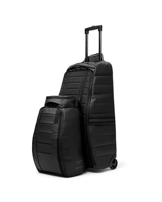 Hydratační Batoh DB Hugger Backpack 30L Black Out - 2025/26