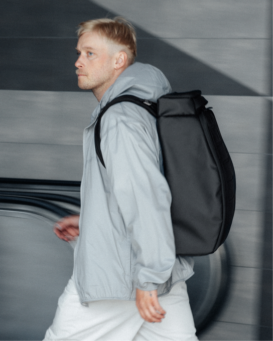 Hydratační Batoh DB Hugger Backpack 30L Black Out - 2025/26