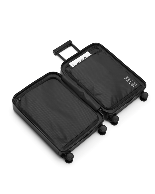 Cestovní kufr Db Ramverk Carry-on Black Out - 2025/26