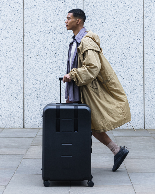 Cestovní kufr Db Ramverk Check-In Luggage Large Black Out