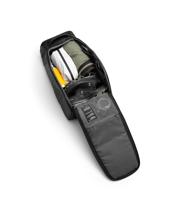 Hydratační Batoh DB Hugger Backpack 25L Black Out - 2025/26