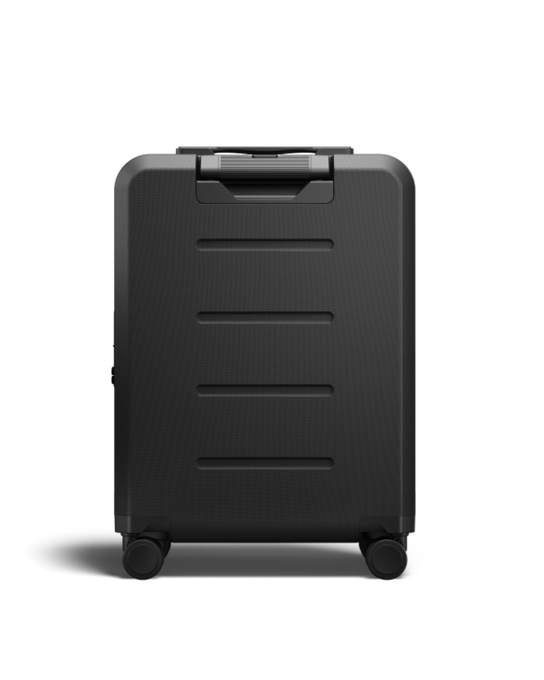 Cestovní kufr Db Ramverk Carry-on Black Out - 2024/25