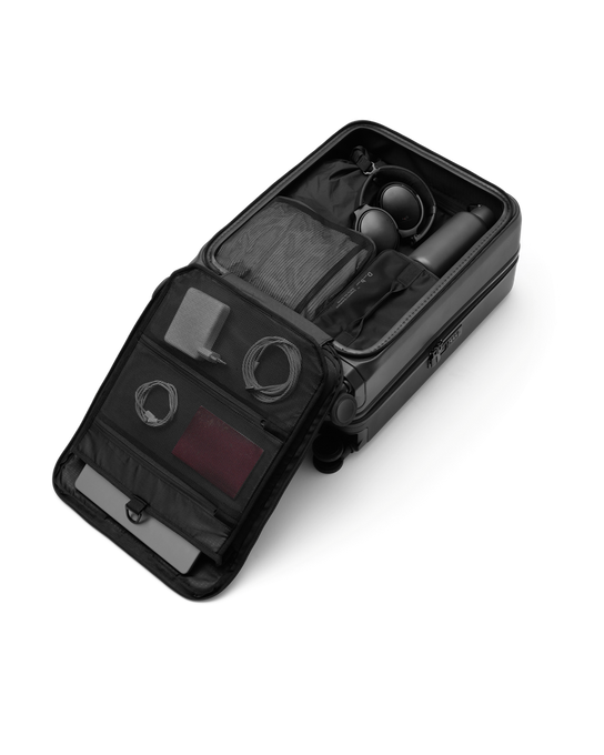 Cestovní kufr Db Ramverk Carry-on Black Out - 2024/25
