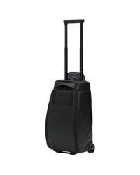 Batoh DB Hugger Roller Bag Příruční 40L Black - 2024/25