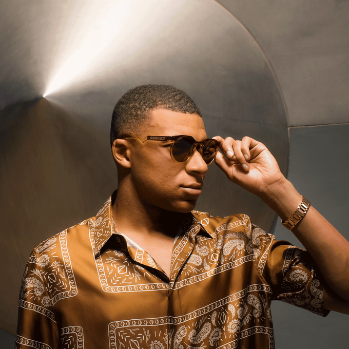 Sluneční brýle OAKLEY HSTN Kylian Mbappé Signature Series Prizm Tungsten Lenses / Dark Amber & Light Curry Frame