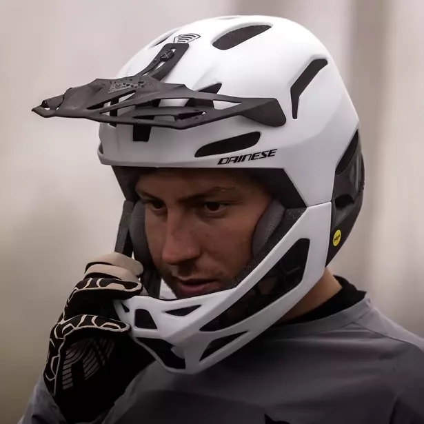 Cyklistická helma Dainese Linea 01 Mips White/Black 